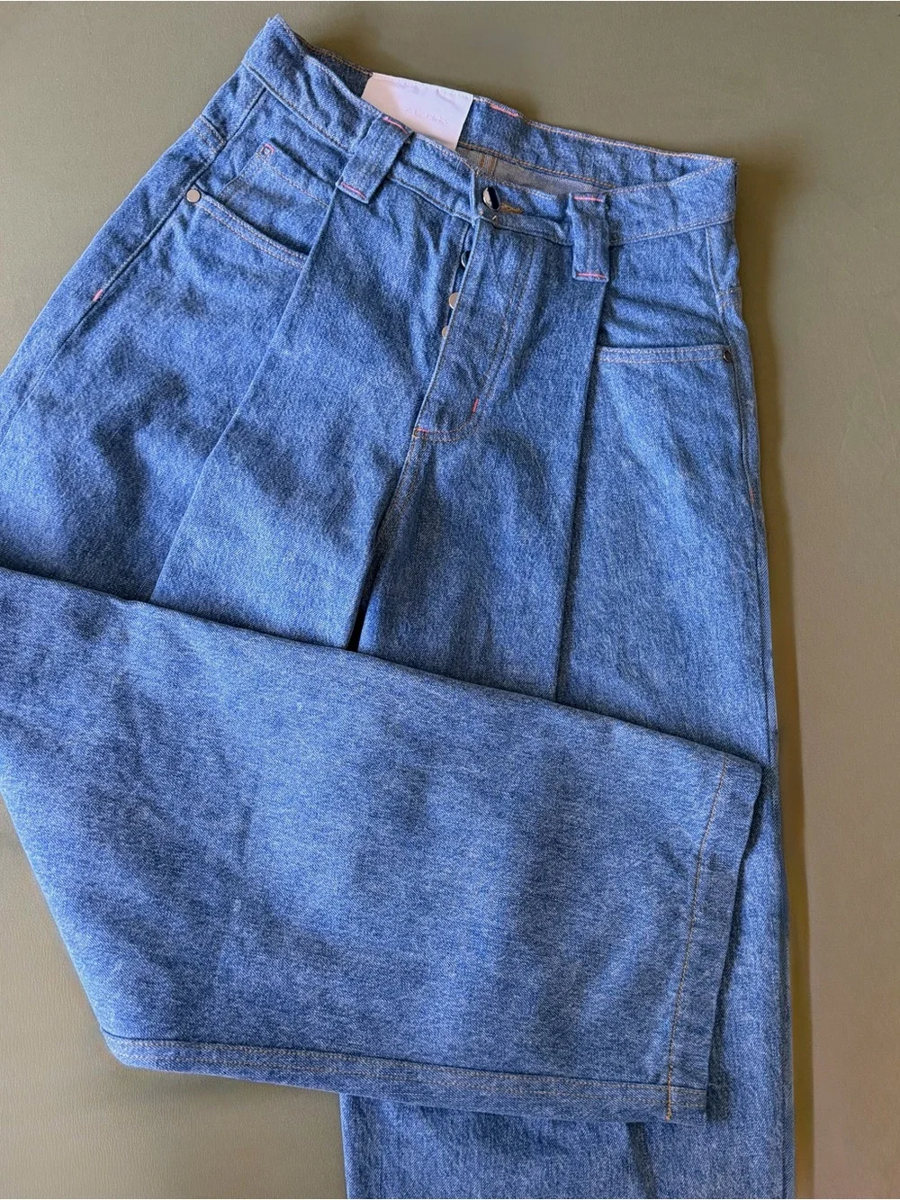 SKYLRK Pleated Denim Jean | Blanket Wash